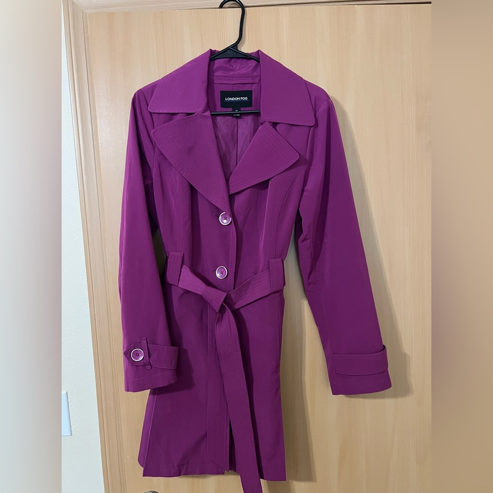 Beautiful button up trench coat